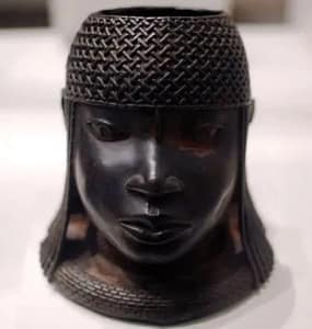 head oba brass sculpture court edo benin1